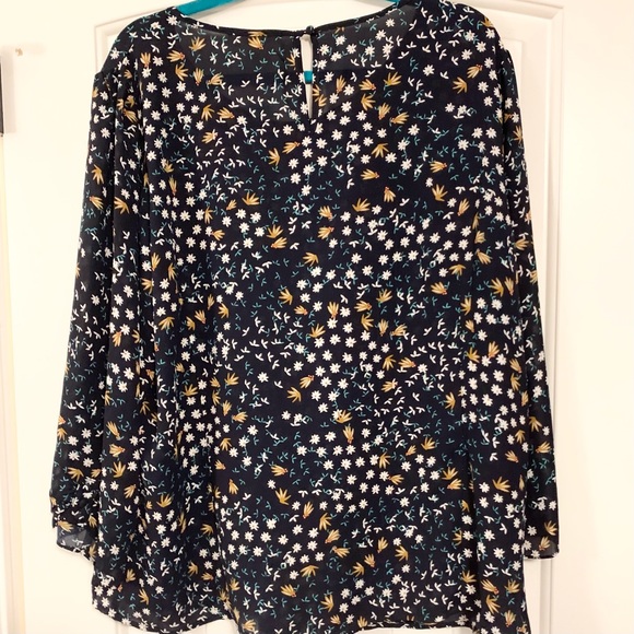 NWT Long Sleeved Floral Sheer Stitch Fix Top PLUS - Picture 2 of 6